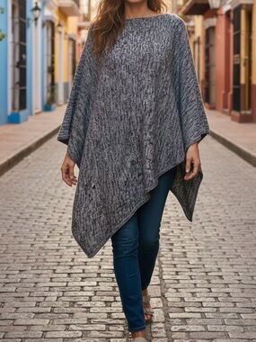 Lululemon Athletica Cashmere Blend Black and Gray Poncho One Size